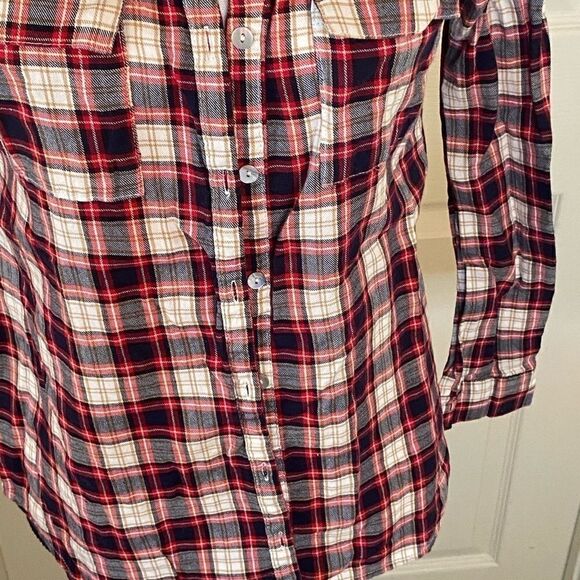 Olive & Oak, fall flannel patterned button down - Picture 5 of 10